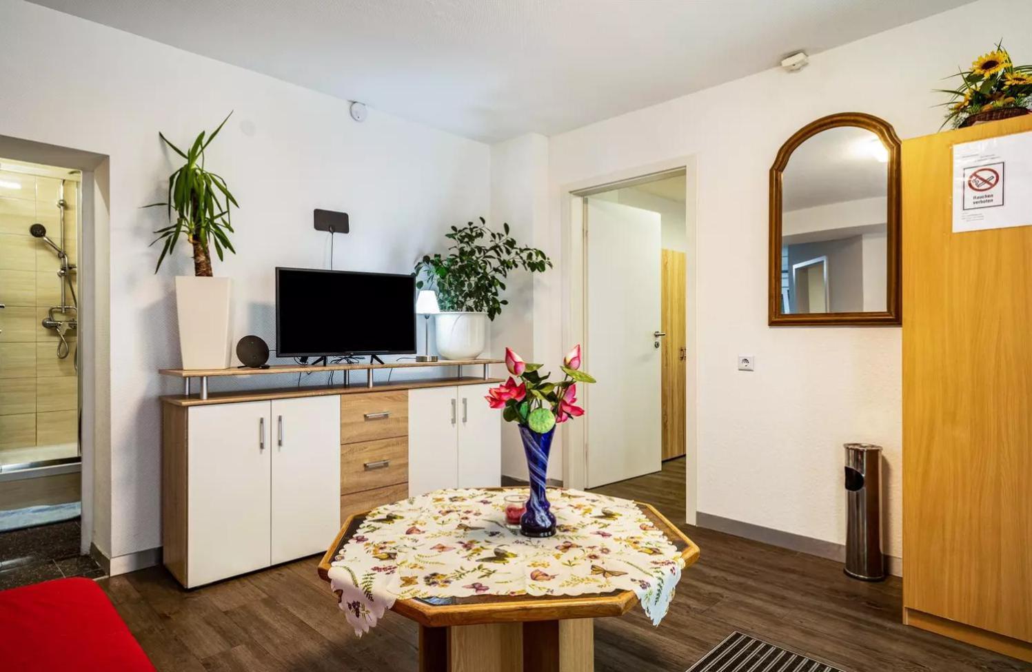 Nguyen Le 3 Schlafzimmer, 7 Bette,Dusche, 2 Wc , Kueche Ab 2 Uebernachtungen Neukirch  Екстер'єр фото